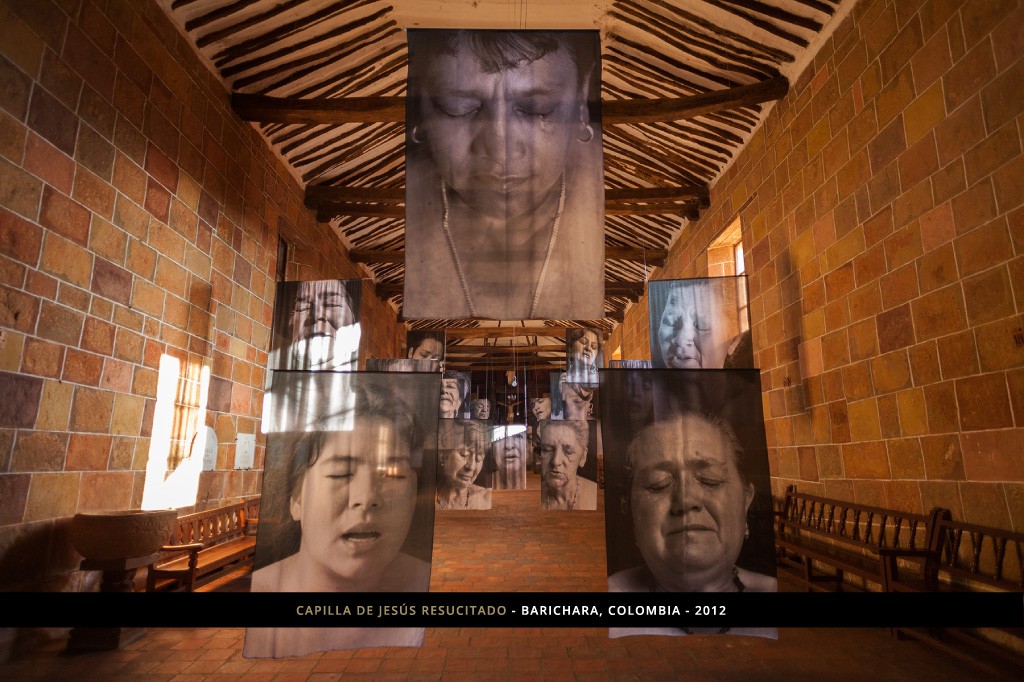 imagen 11 - Erika Diettes sudarios - Capilla de jesus resucitado - Barichara - Colombia.2012 (1)