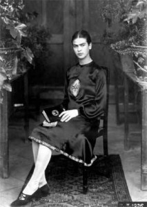 Fotografía de Frida por Guillermo Kahlo, 1926 (fotografiada por su padre antes del accidente)