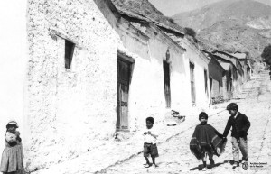 Calle de Pueblo - 1966 - Archivo General de la Nación