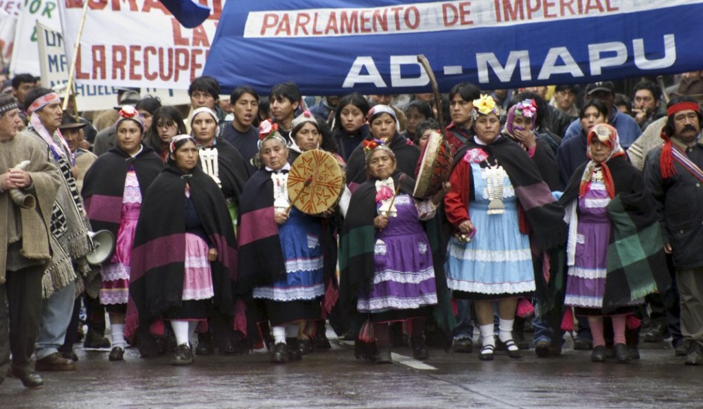 Movilización mapuche, 1999 en Nueva Imperial  (archivo Azkintuwe)
