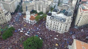 plaza llena 2