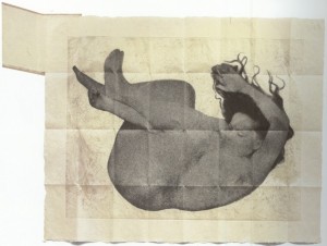 04)  Kiki Smith Free Fall. Fotograbado - 1994