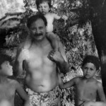 Enrique Juárez con sus hijos Javier, Pedro y Camilo Juárez