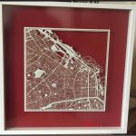 Sobre un calado de Buenos Aires comprado en Shanghai aparece la Aquilea de Invasión de Hugo Santiago, Alberto Kornblihtt