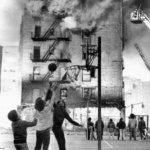 Harlem, chicos juegan al basket, 1975298226e014e0ba01c9673cfee45c7b